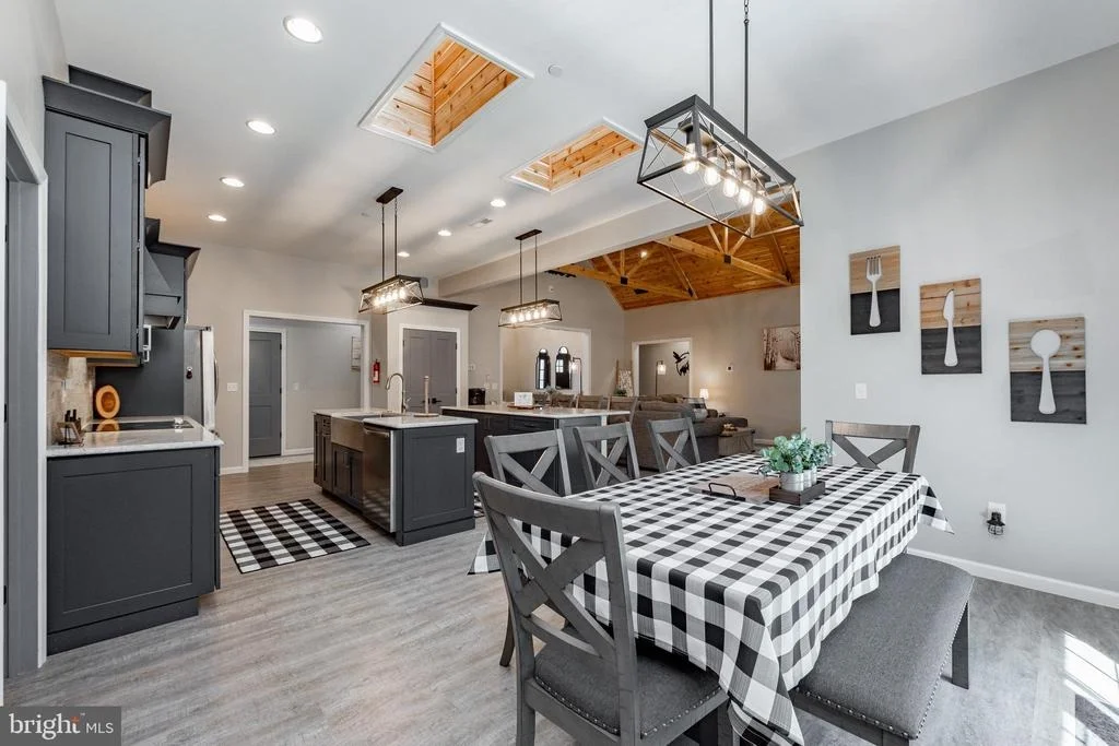 Photo of 220 BILTMORE VIEW