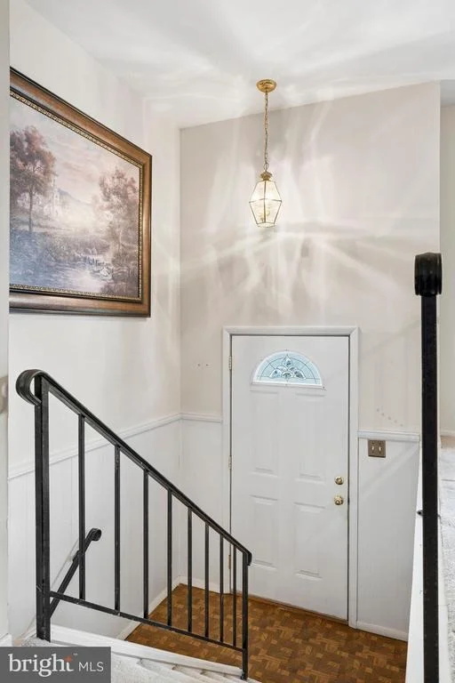 Photo of 215 COMPTON ROAD