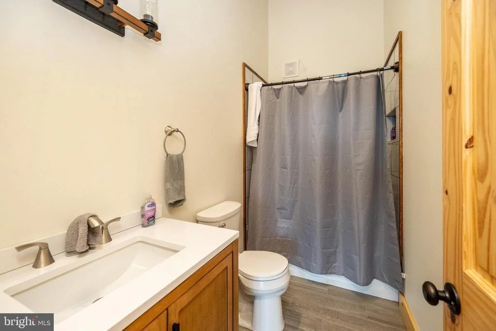Photo of 120 DAISY DRIVE