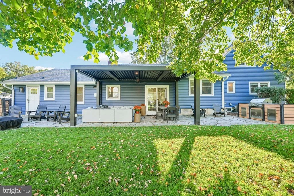 Photo of 2 BEECHCROFT DRIVE