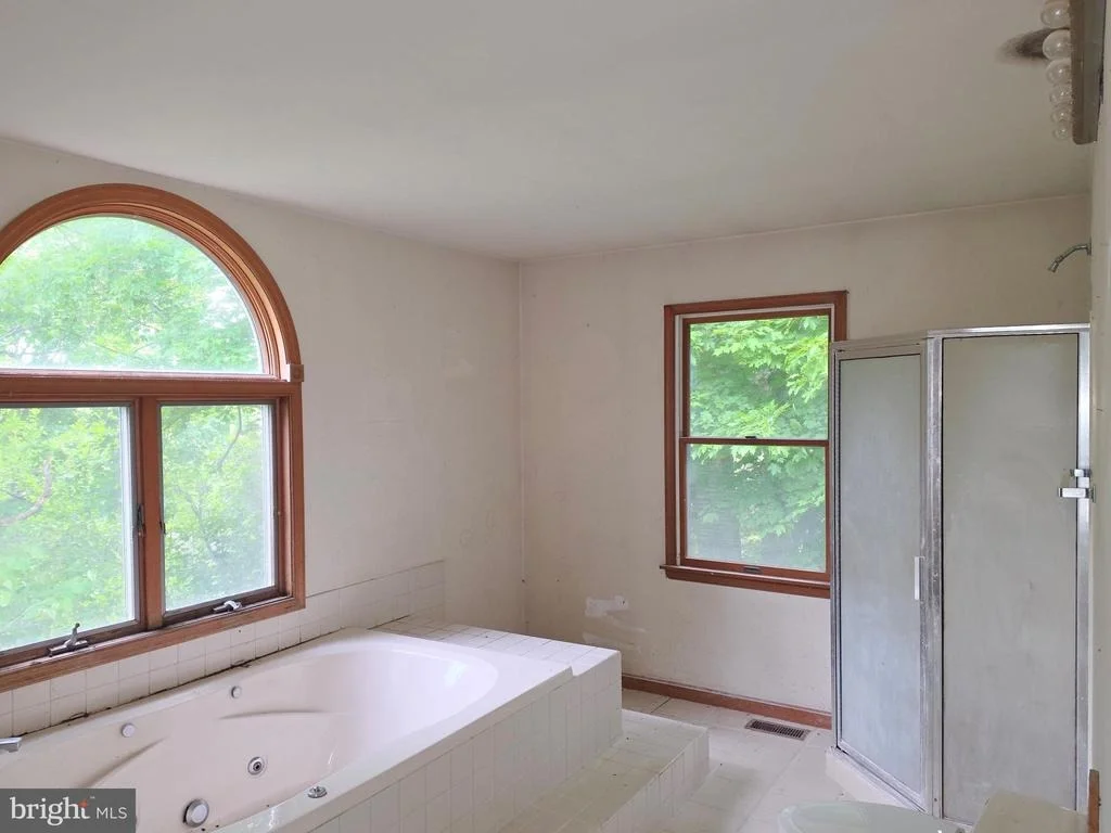 Photo of 5424 GLENVIEW ROAD