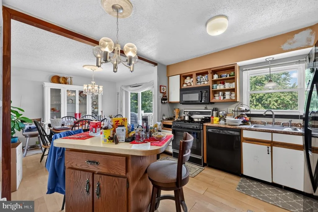 Photo of 401 MELVIN AVENUE