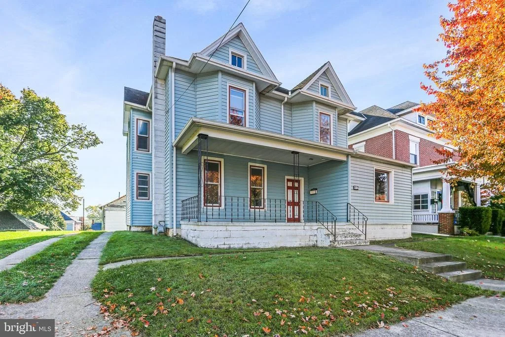 Photo of 526 SUMMIT AVENUE