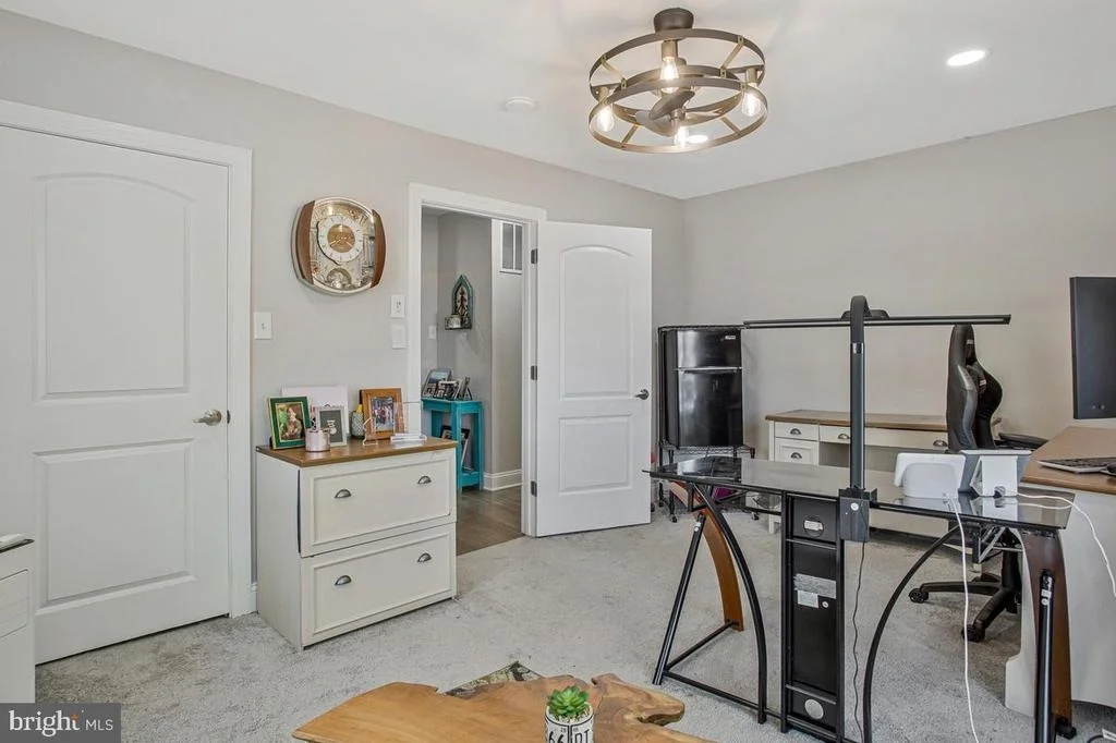 Photo of 4912 MARINERS DRIVE