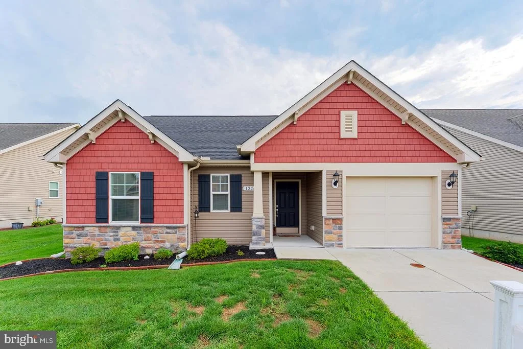 Photo of 135 CASSELBERRY LANE