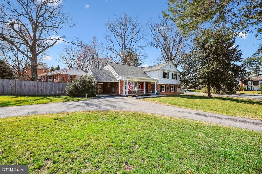 Photo of 2 LOCKSLEY COURT