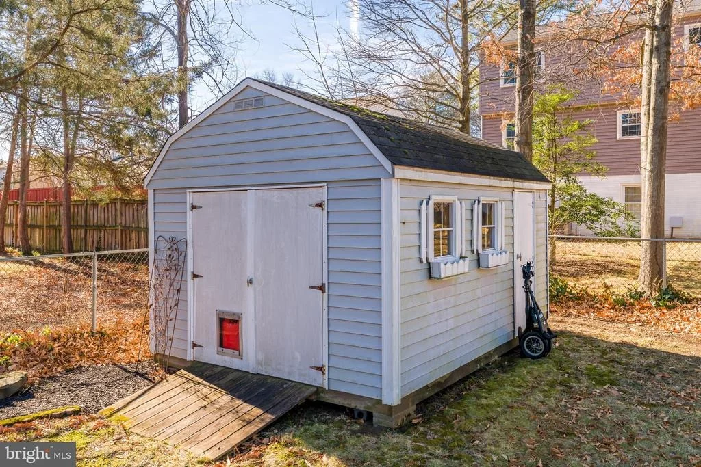 Photo of 1109 DEVON STREET