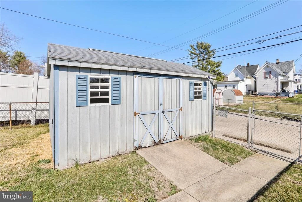 Photo of 1024 POPE AVENUE