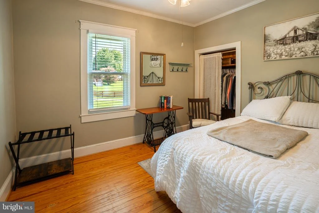 Photo of 1236 MOUNTAIN VIEW ROAD