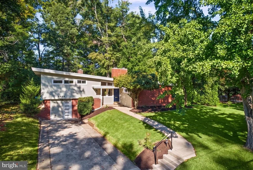 Photo of 9408 FOREST HAVEN DRIVE