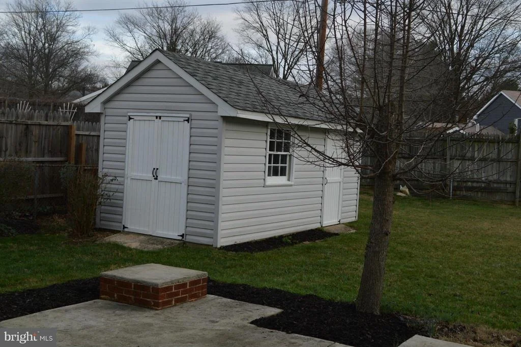 Photo of 4905 ROCKY SPRING LANE
