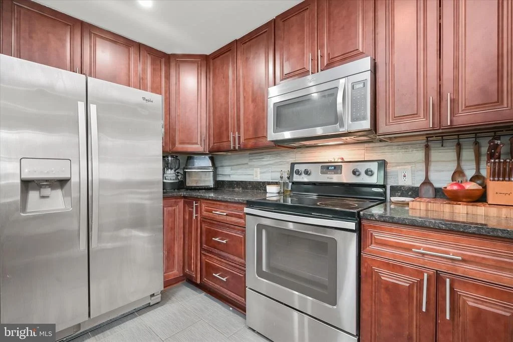 Photo of 7403 LOCUST DRIVE