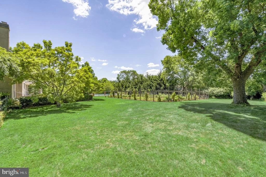 Photo of 24 MEADOW LANE