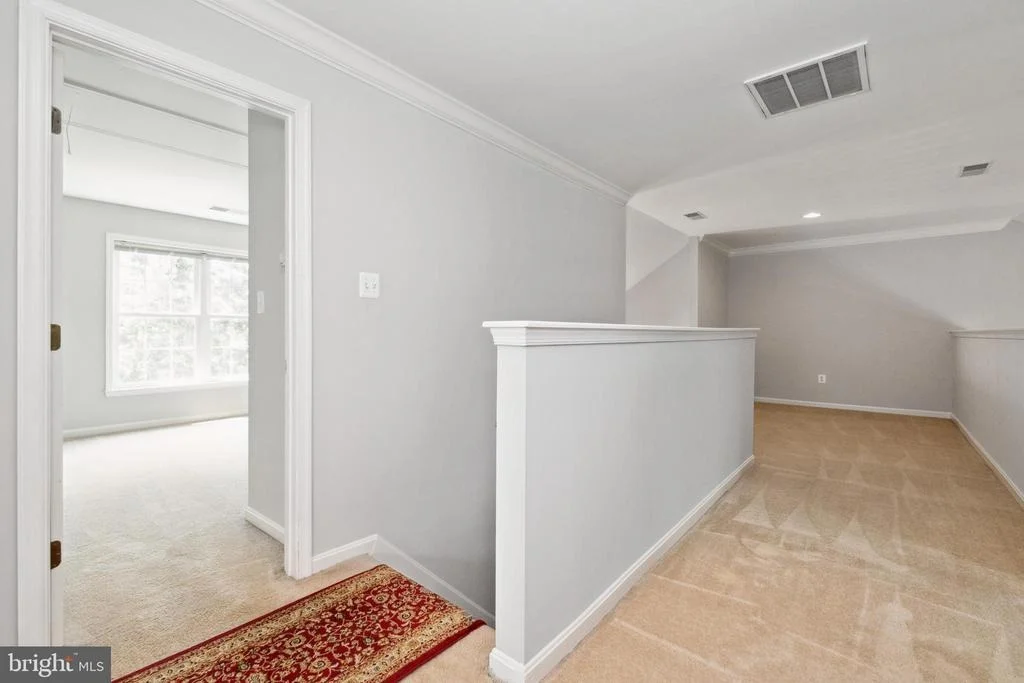 Photo of 457 UNIVERSITY DRIVE