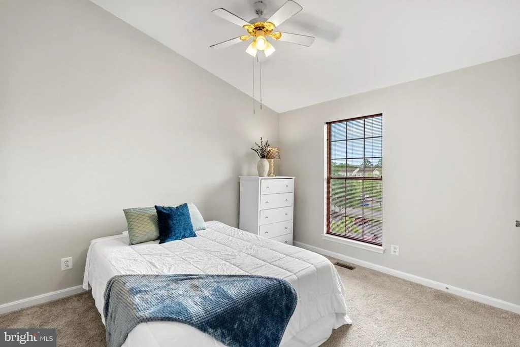 Photo of Unit 300 at 21833 BALDWIN SQUARE
