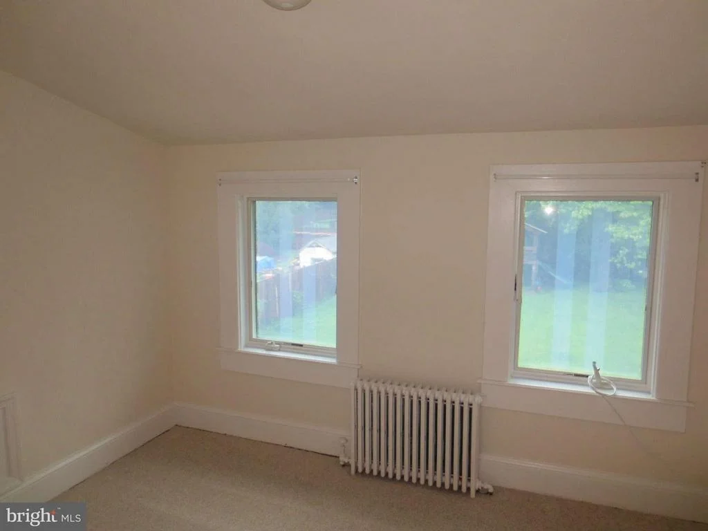 Photo of 703 HOLLYWOOD AVENUE