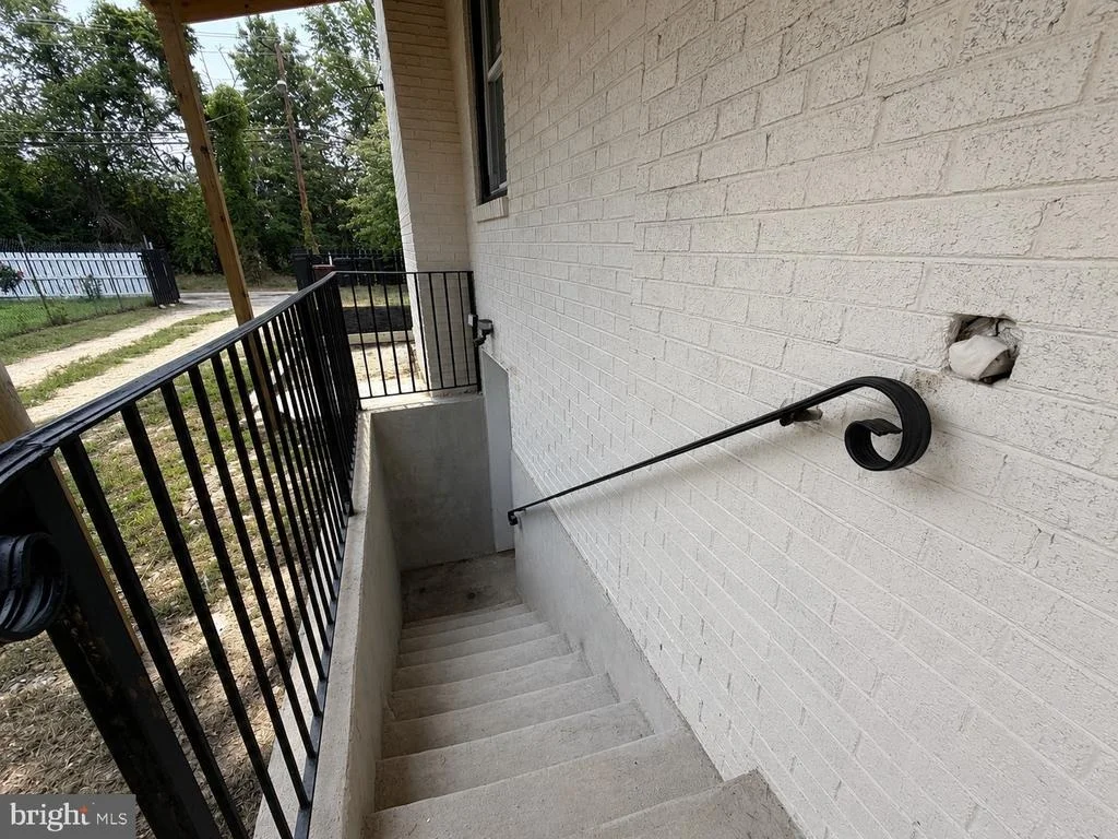 Photo of 3909 BEXLEY PLACE