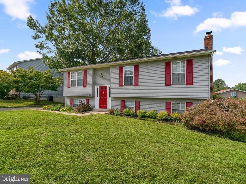 Photo of 12420 POPLAR VIEW DRIVE