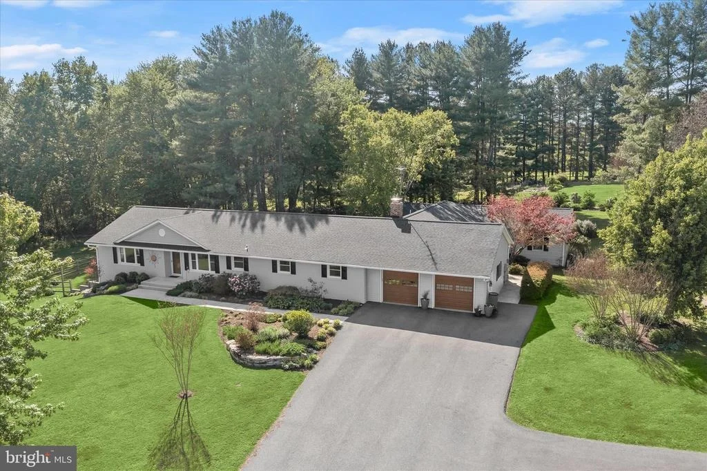 Photo of 2616 QUEBEC SCHOOL ROAD