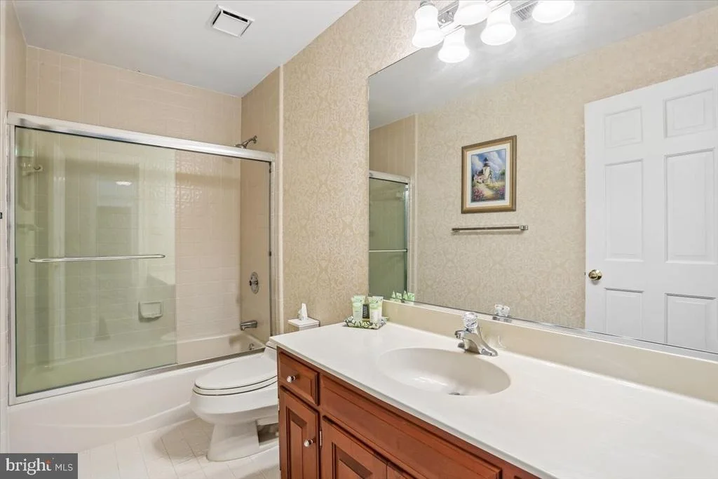 Photo of 899 LINGANORE DRIVE