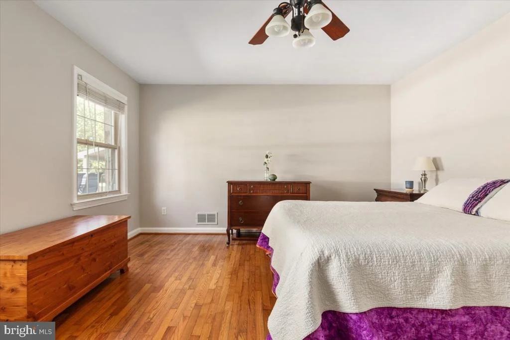Photo of 9019 SUDLEY ROAD