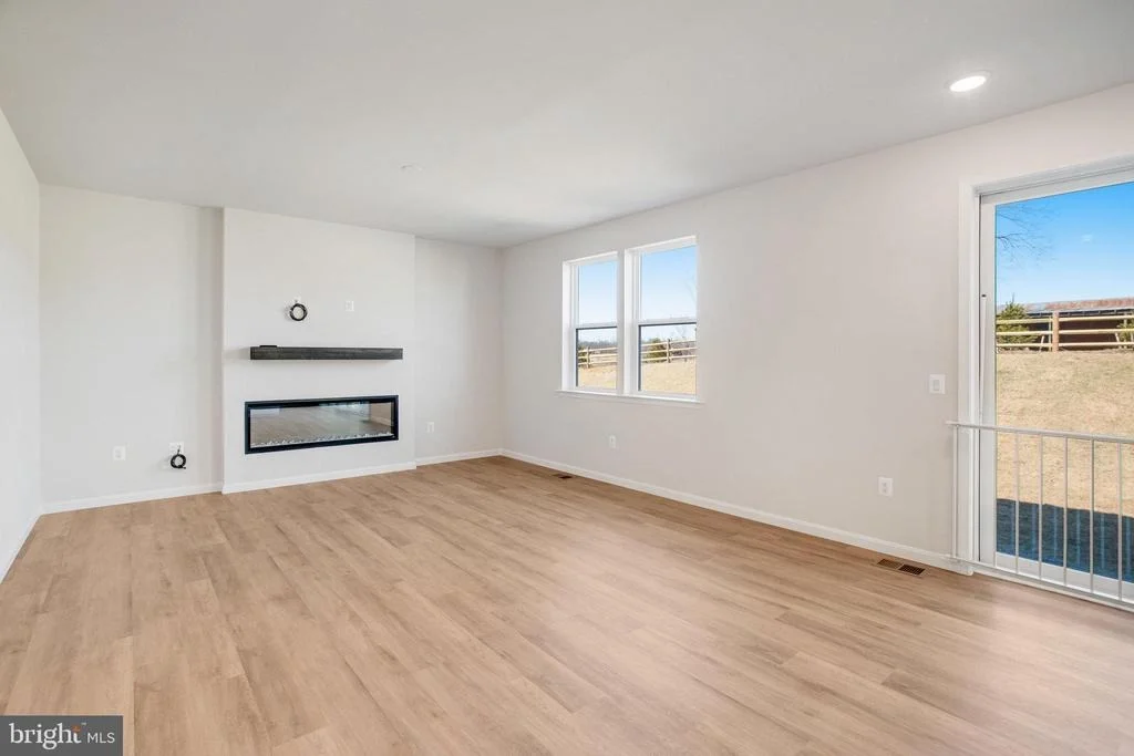 Photo of 611 CLOVER LANE