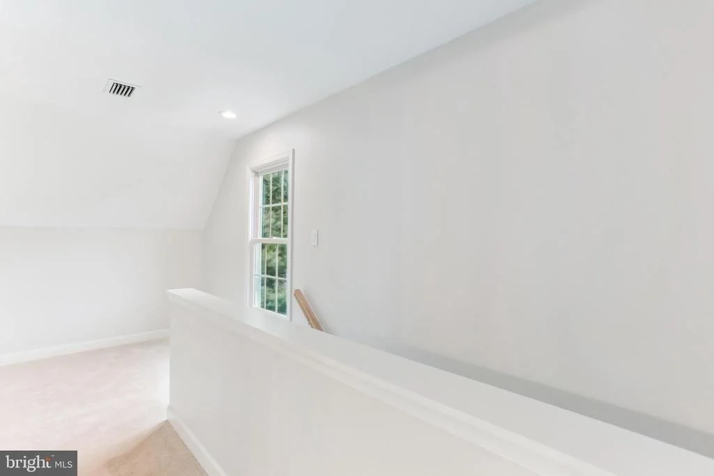 Photo of 9409 THORNEDIKE DRIVE