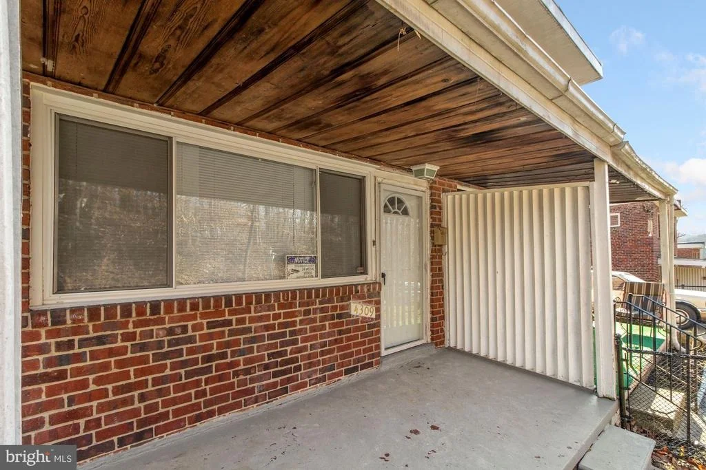 Photo of 4309 FAIRFAX ROAD