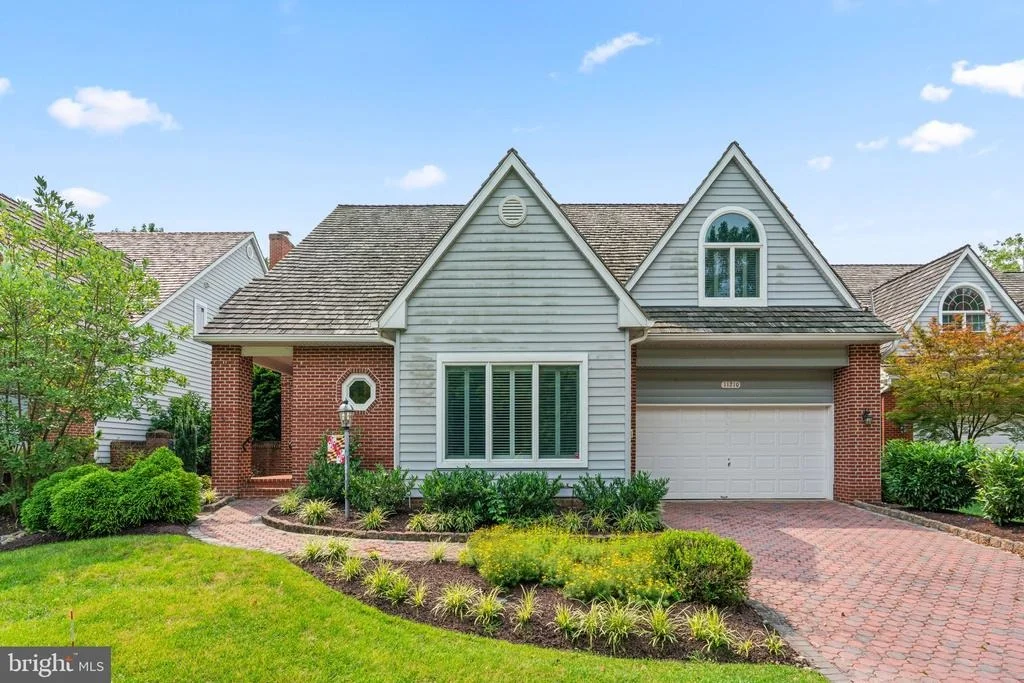 Photo of 11210 SHADOWMERE MEWS