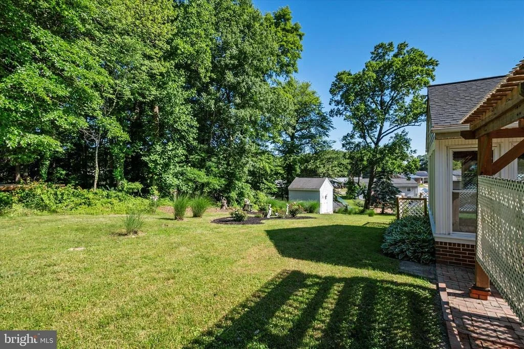 Photo of 596 FOREST VIEW ROAD
