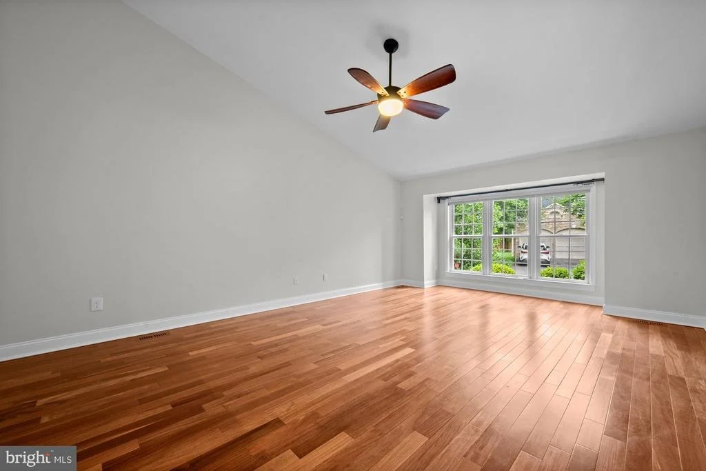 Photo of 10215 MARTINHOE DRIVE