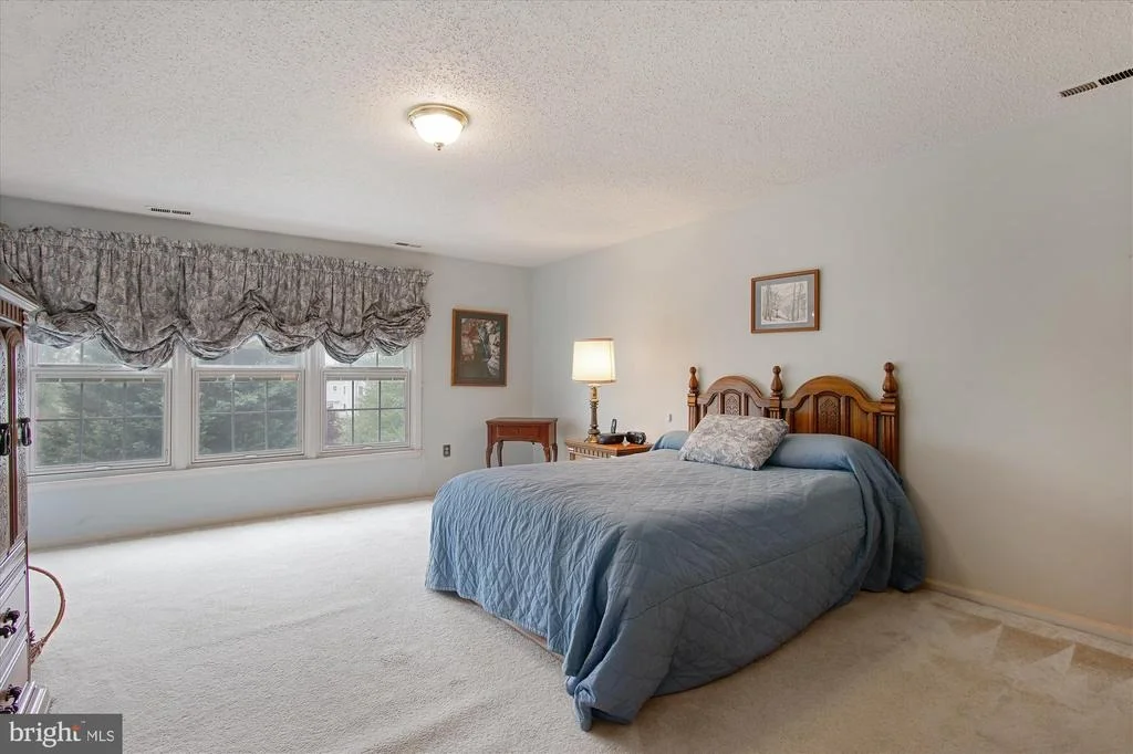Photo of 2321 PONDSIDE TERRACE