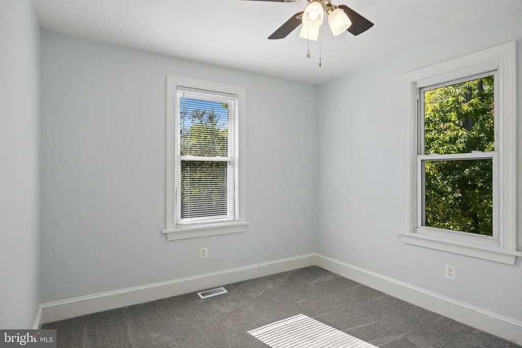 Photo of 16 MOORE AVENUE
