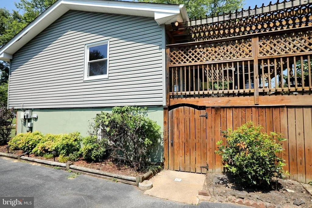 Photo of 5016 SKYLARK DRIVE