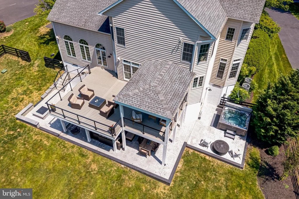 Photo of 24168 SPRING MEADOW CIRCLE