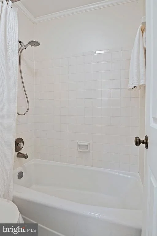 Photo of 7712 LEAR ROAD