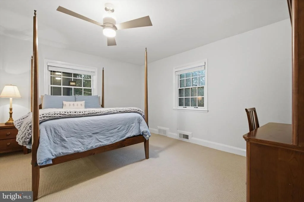 Photo of 2 BELLEMORE ROAD