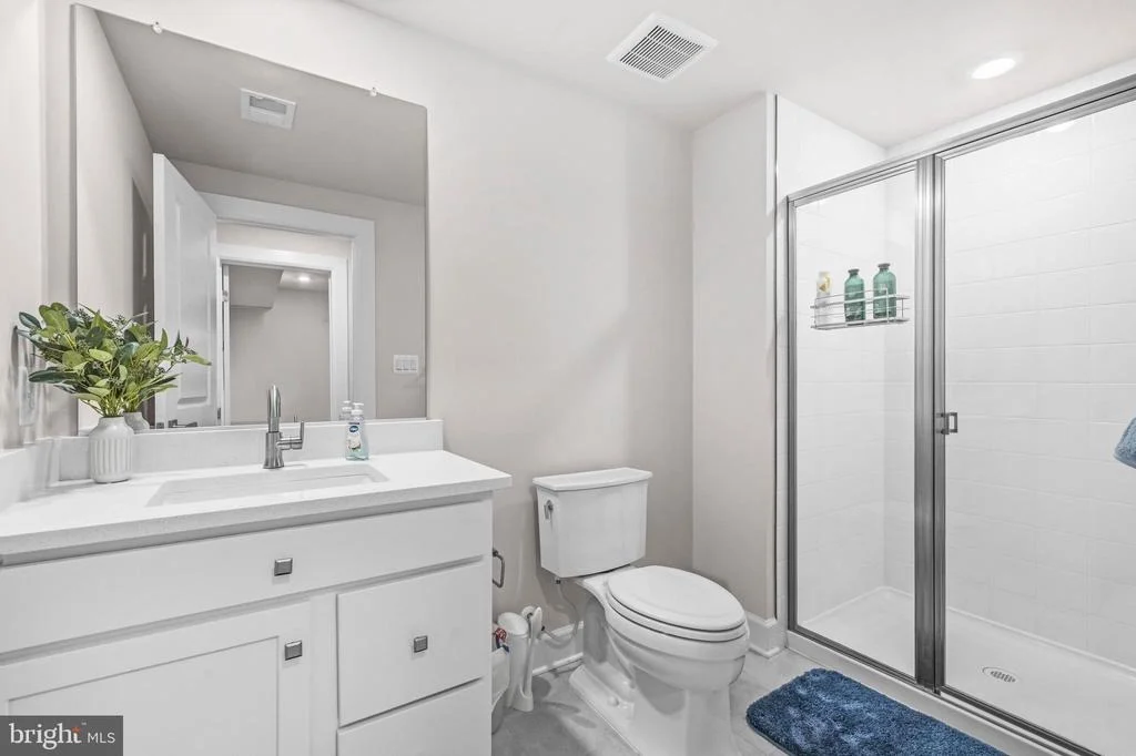 Photo of 15503 TWIN RIVER CIR