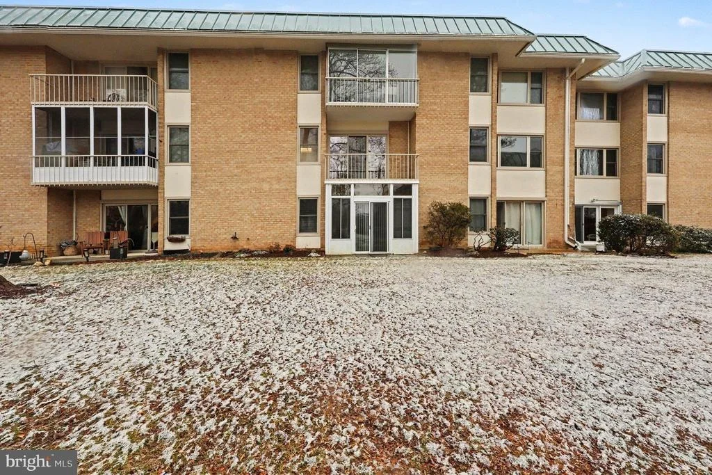 Photo of Unit 82H at 3632 GLENEAGLES DRIVE