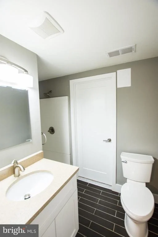 Photo of 704 W MAPLE ROAD