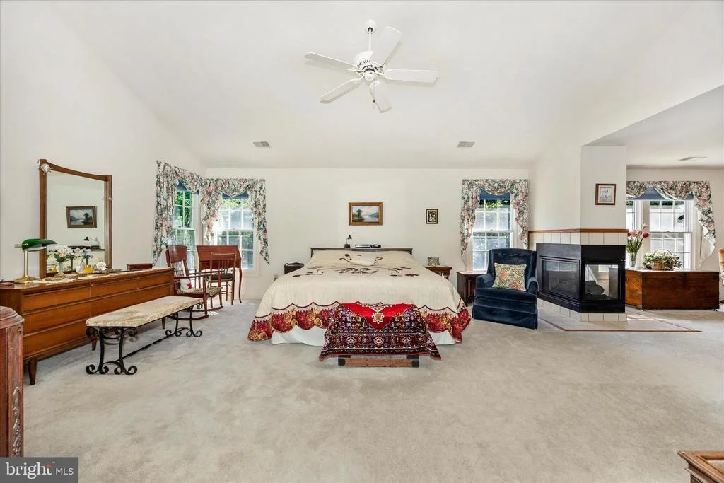 Photo of 19808 FALLING SPRING COURT