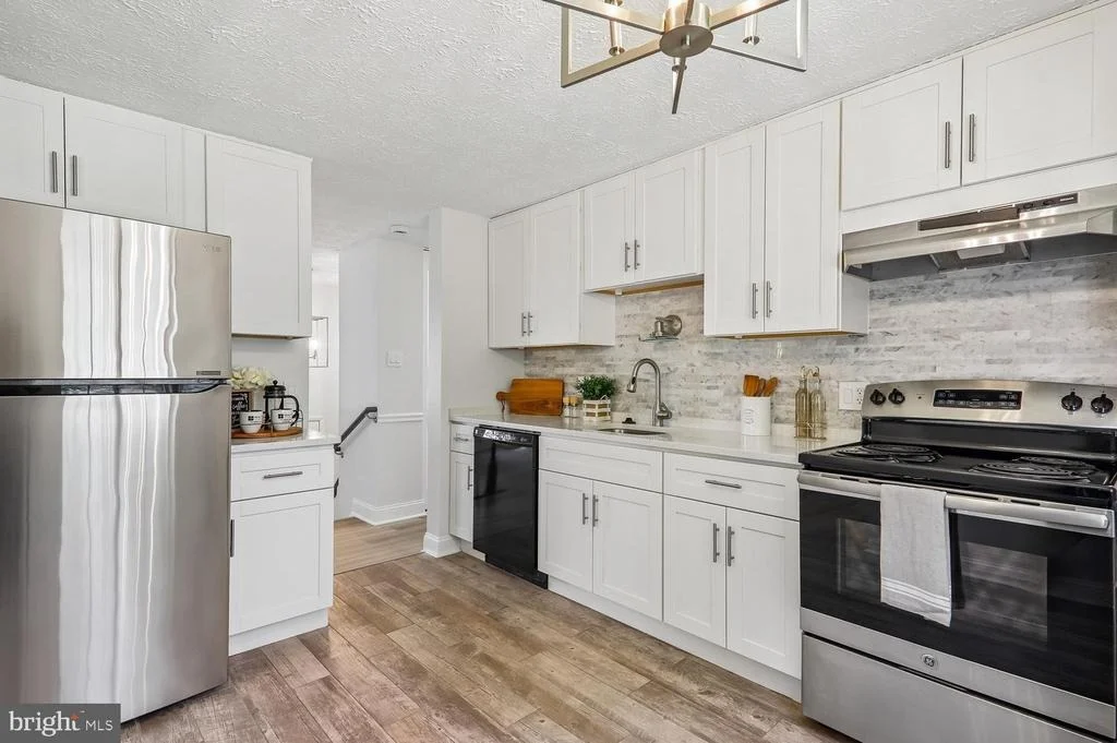 Photo of 6612 SEWARD ROAD
