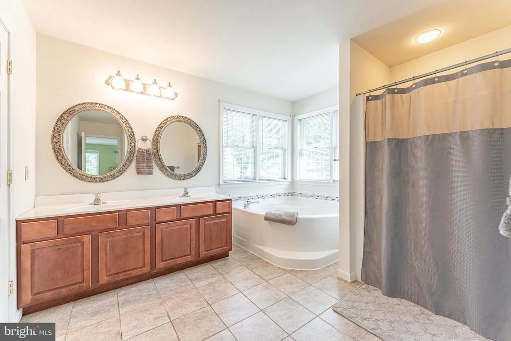 Photo of 209 W FORESTVIEW AVENUE
