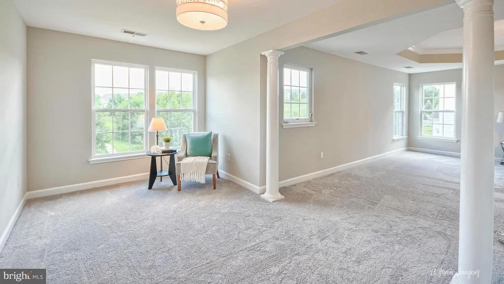 Photo of 402 GLENBROOK DRIVE