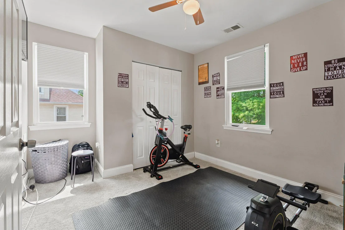 Photo of 4501 FOREST VIEW AVENUE