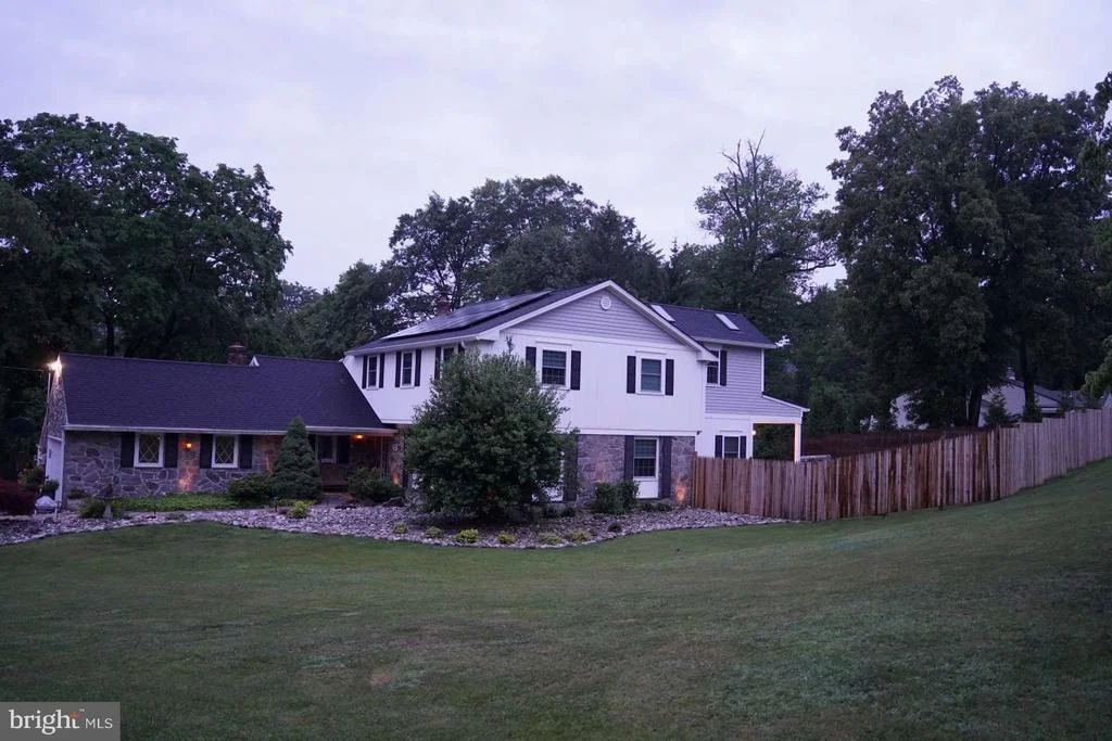 Photo of 552 DAVENTRY ROAD