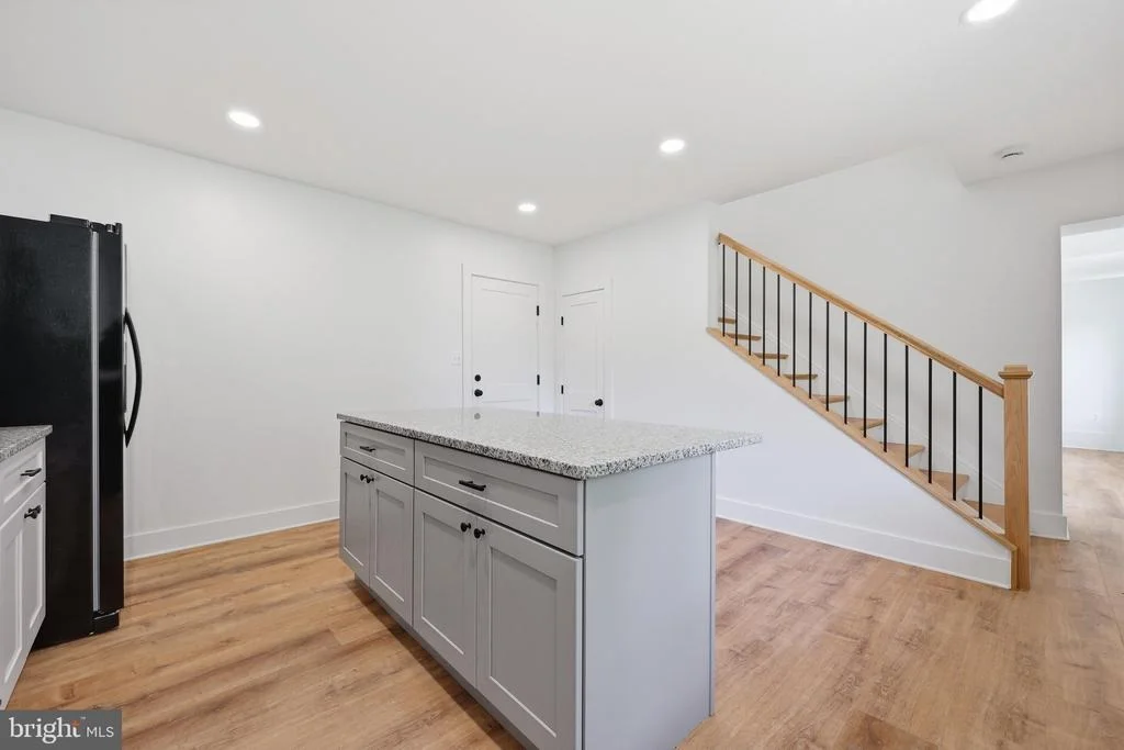 Photo of 11523 HANDBOARD ROAD