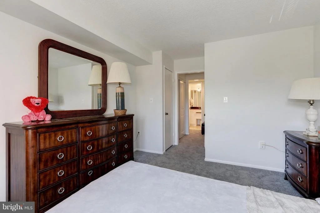 Photo of Unit 1211 at 15101 INTERLACHEN DRIVE