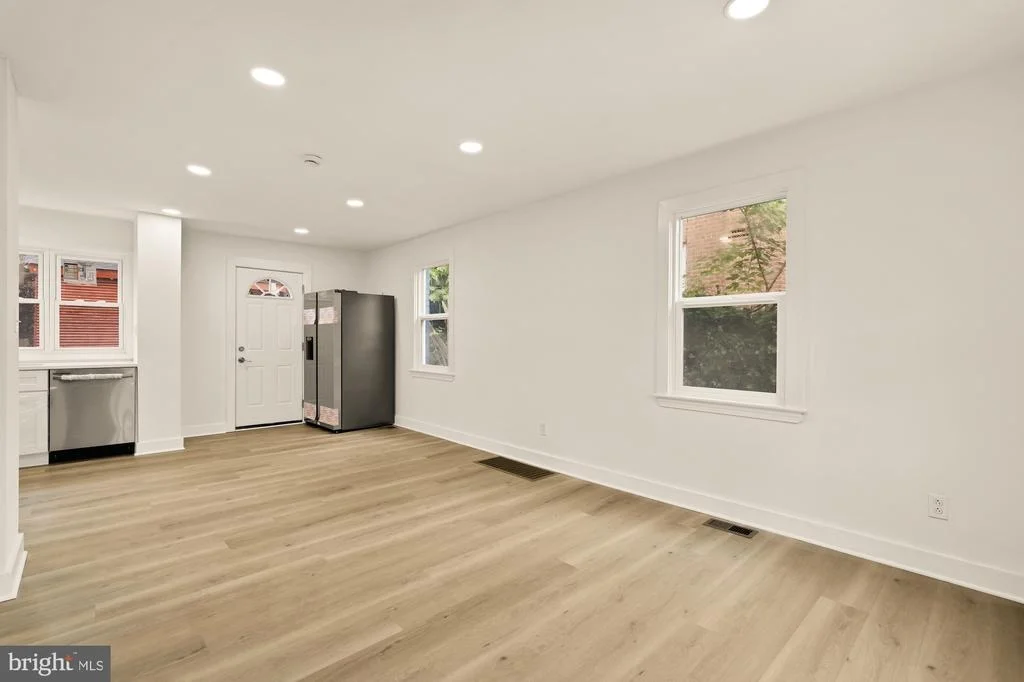 Photo of 4620 B STREET SE