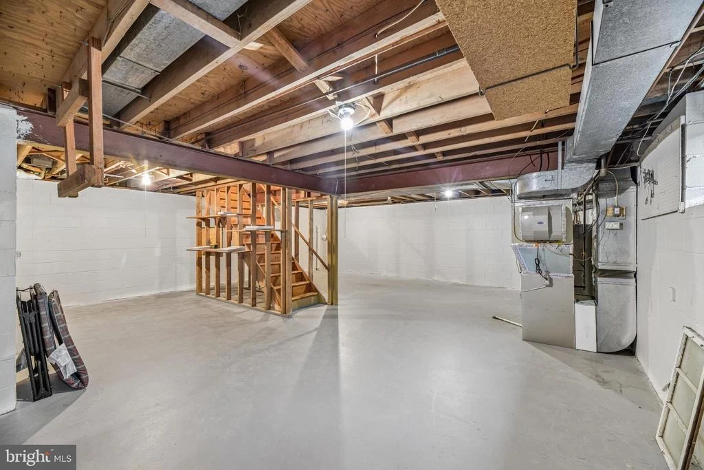 Photo of 8839 TUCKERMAN LANE
